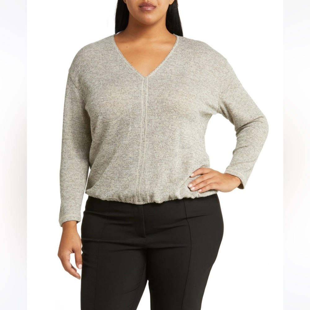 🛍️NEW Max Studio 3X Gray/White V-Neck Long Sleeve Ribbed Top